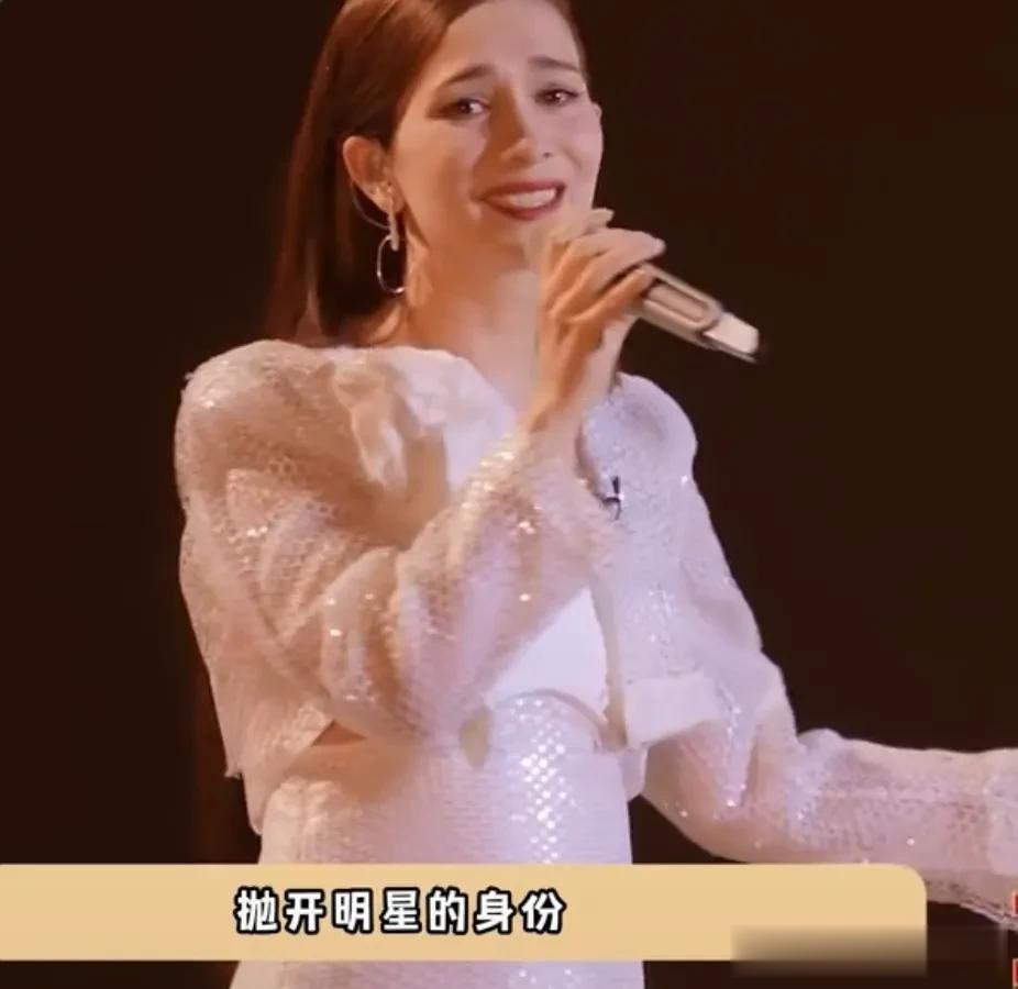卢靖珊没打无痛针，36个小时顺产生下孩子，很难想象她是怎么熬过来的[泪奔][泪奔