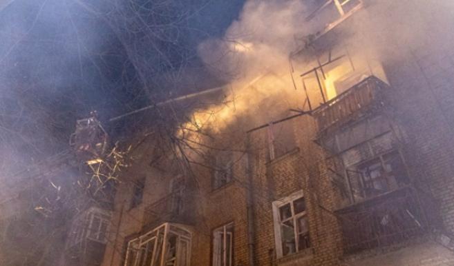 太惨烈了，今天凌晨乌克兰人还在睡梦中，突然被密集的爆炸声炸懵了，俄罗斯直接发动大