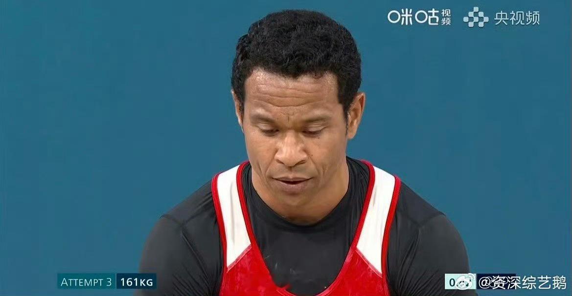 #以为宋小宝去举重了#这没法反驳，这真的像，在近视眼眼里他俩都没区别了哈哈 ​​