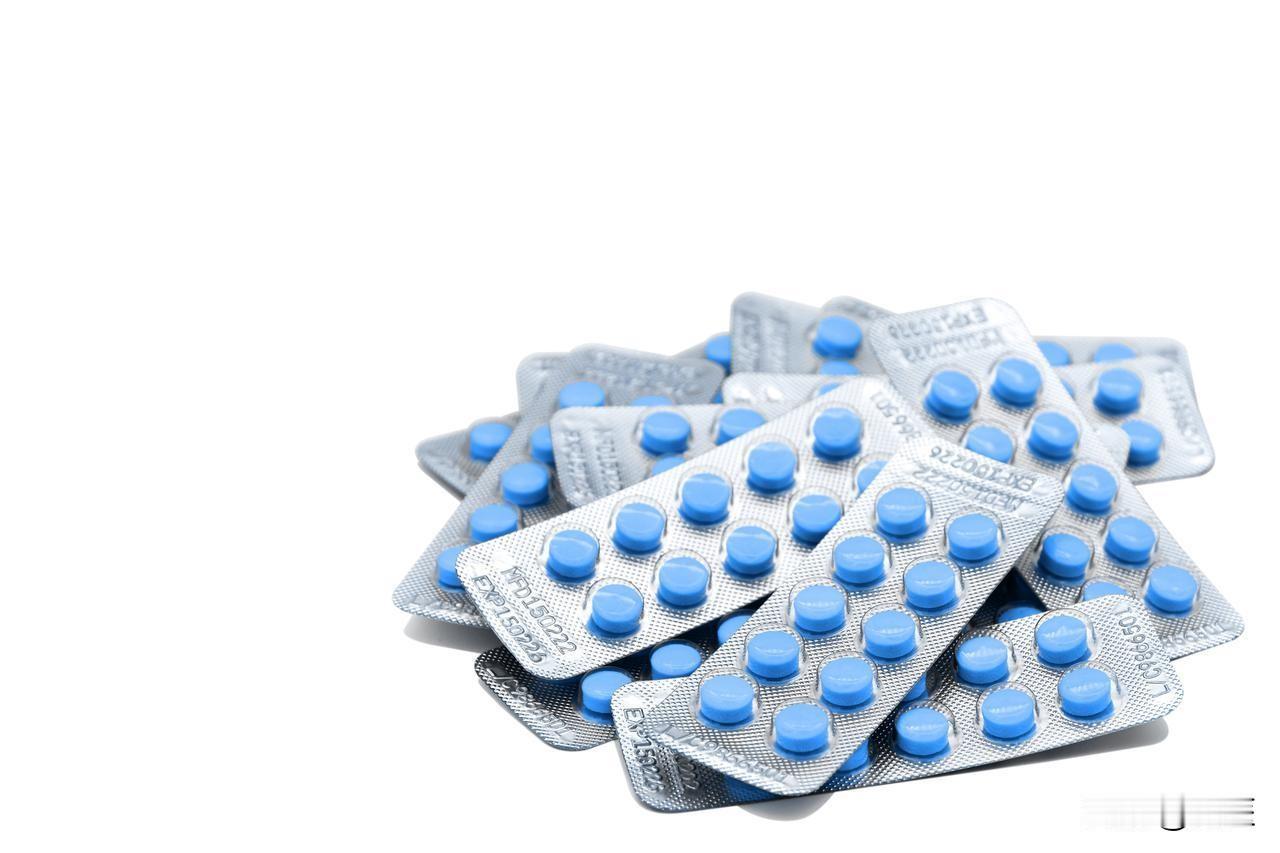 “新型伟哥” 适不适合中老年人？一文说清盐酸阿扑吗啡舌下片
被称为“新型伟哥”的