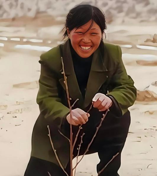 1985 年，陕西一父亲逼着 19 岁的女儿嫁给恩人的儿子，女儿哭闹 7 天，忽