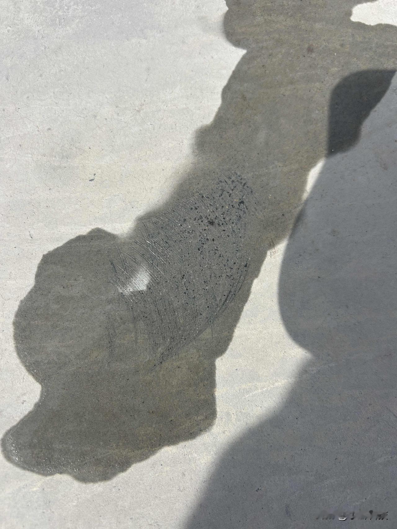 哪张撒了金刚砂？金刚砂表面 金刚砂开面 
考考你，土木工程师们土木工程 
结算最