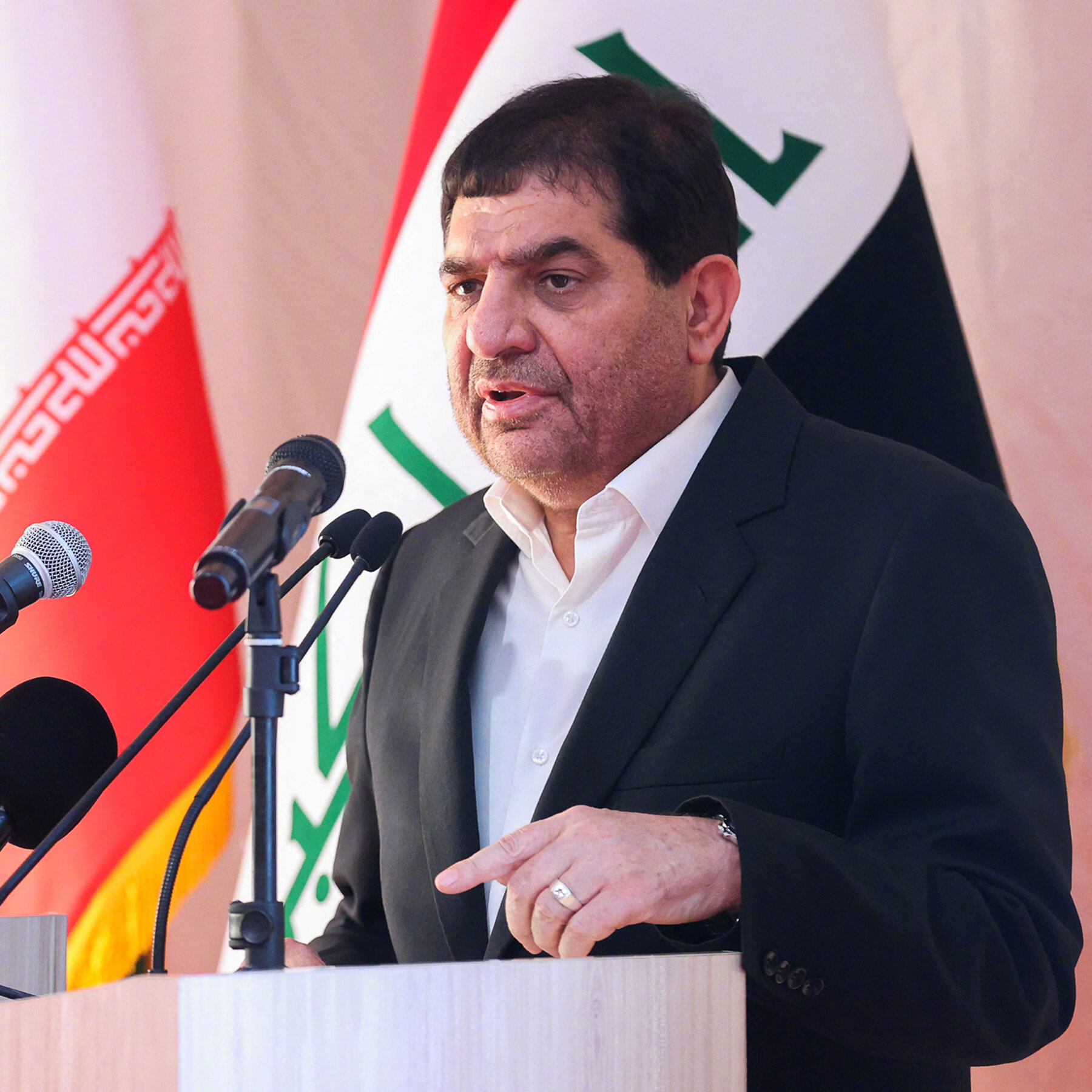 【哈梅内伊高级助理：伊朗表示无意与美国谈判】据新华社，已故伊朗最高领袖哈梅内伊的