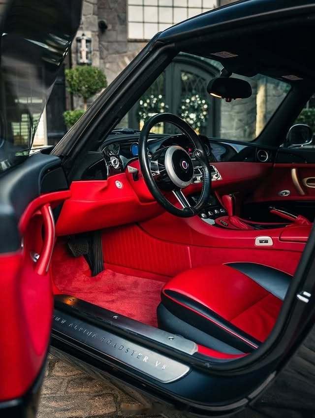 🖤🖤🖤黑色收藏级汽车宝马-阿尔宾娜Z8🖤🖤🖤 