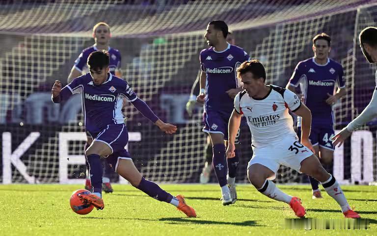 米兰客场1:1战平佛罗伦萨
2026米兰单线作战却已尽显疲态，连续两场靠运气打平