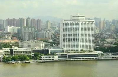 原來廣州第一間五⭐星級酒店，不是廣州的中國大酒店，也不是花園酒店，而是白天鵝賓館