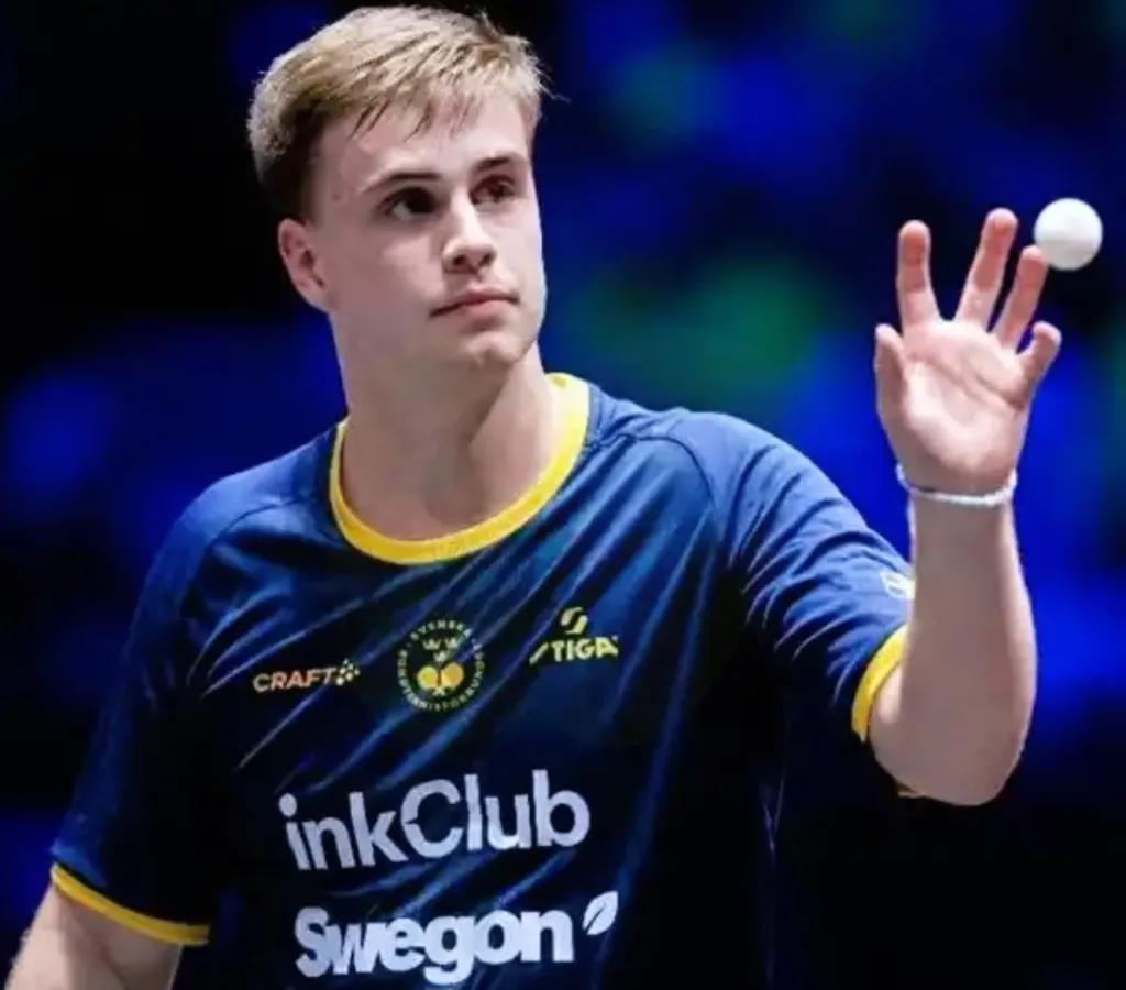 
           莫雷加德又是一个4-0，打得确实顺手。但接下来的对手松