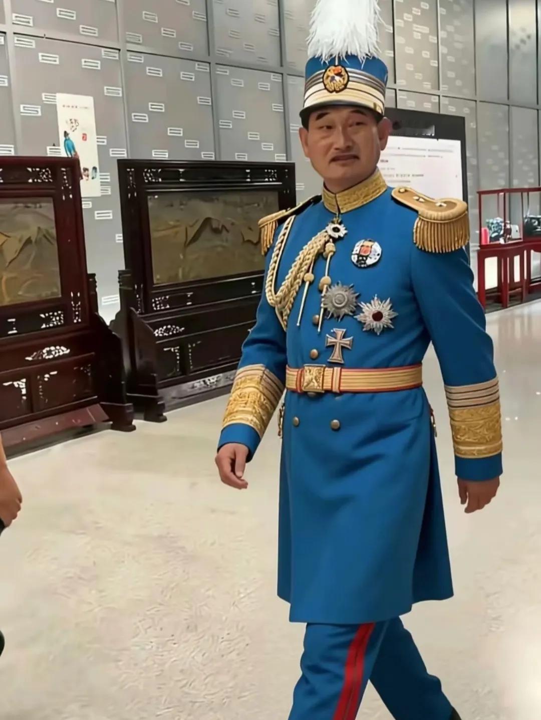 这不是大衣哥，这是朱大帅！谁还记得他是那个朴实的农民歌手？