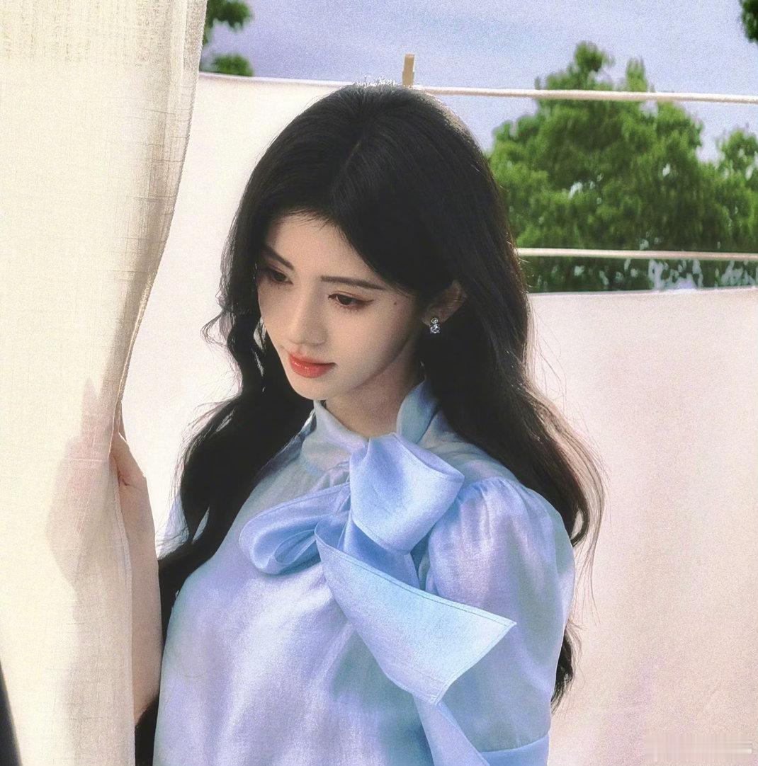 jjy鞠婧祎jjy鞠婧祎阿黛你是海平线的终点是我愿意披星戴月去爱的人