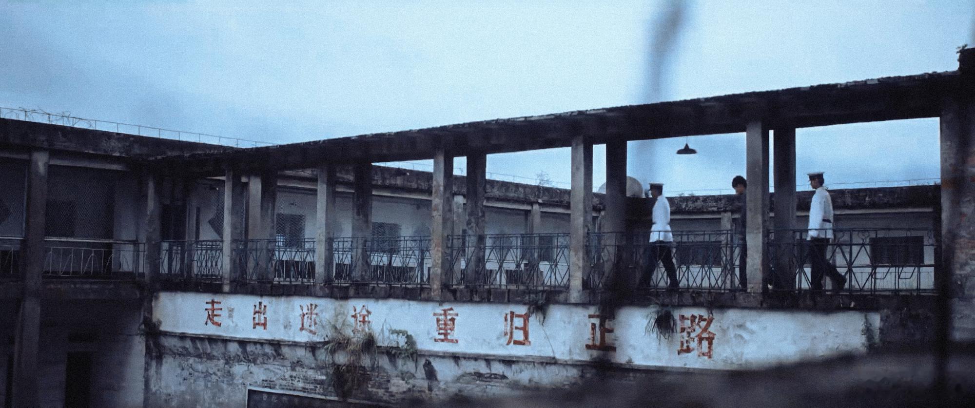 重器 敢拍 它敢把那些曾经讳莫如深的司法遗憾搬上荧幕，不是为了揭伤疤，而是为了让