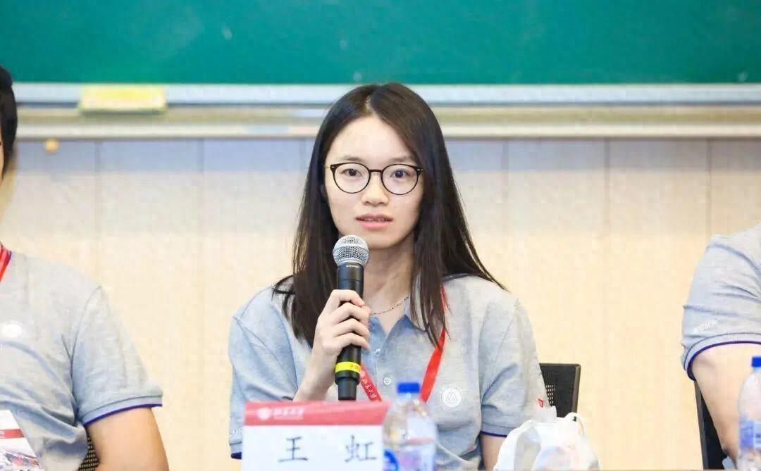 4月2日，美国纽约大学柯朗数学科学研究所传出一则足以震动学术圈的消息：35岁的中