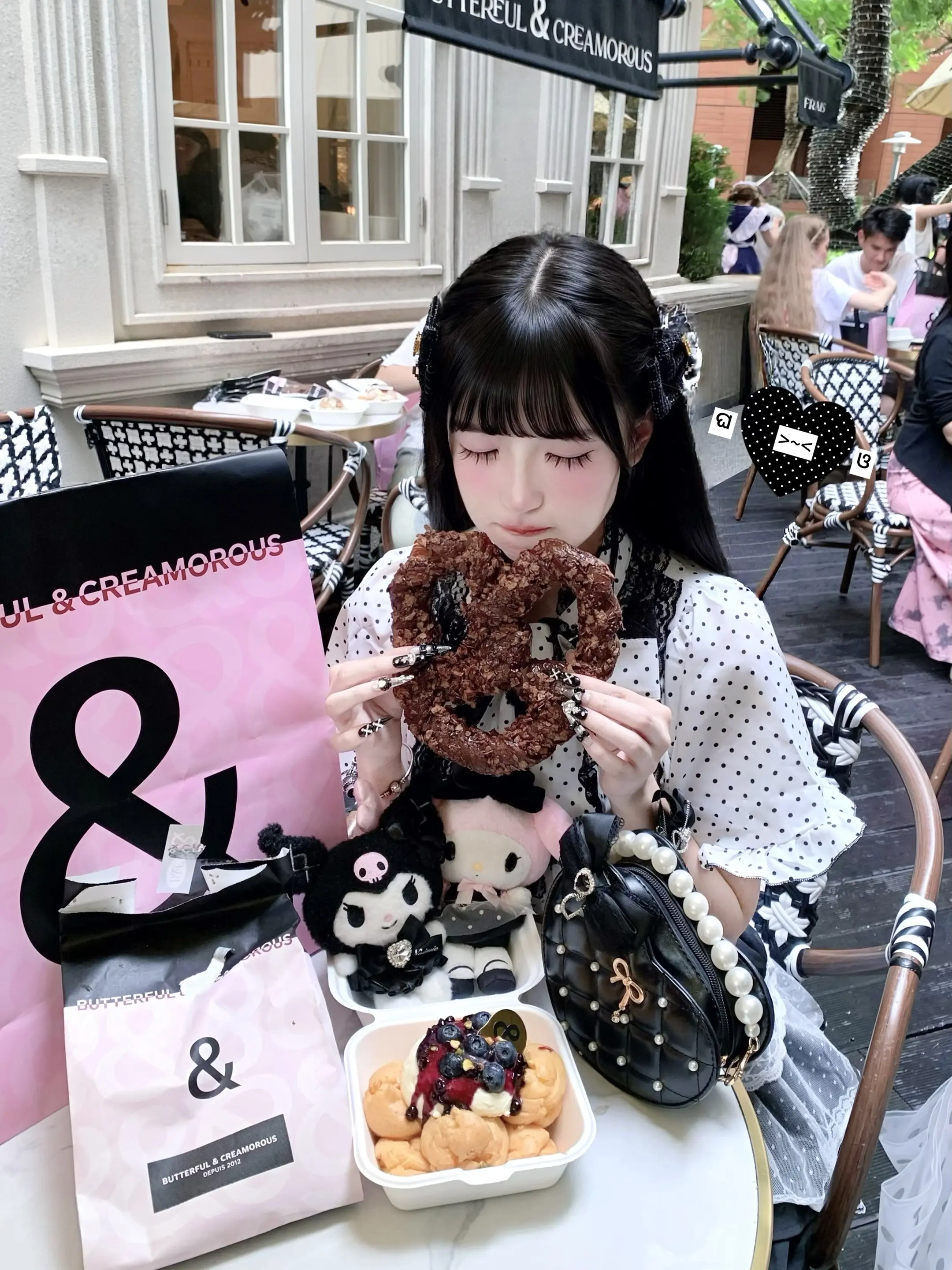๑⁃̀⩊⁃́๑樱花味很浓的一集🖤 B&C🥨面包房很好拍但是特别多人!!