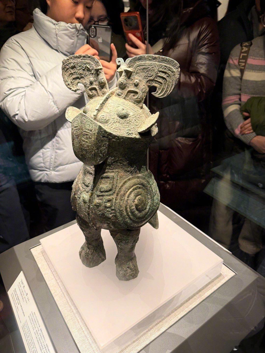 在河南博物院看到几个“镇馆之宝”。 