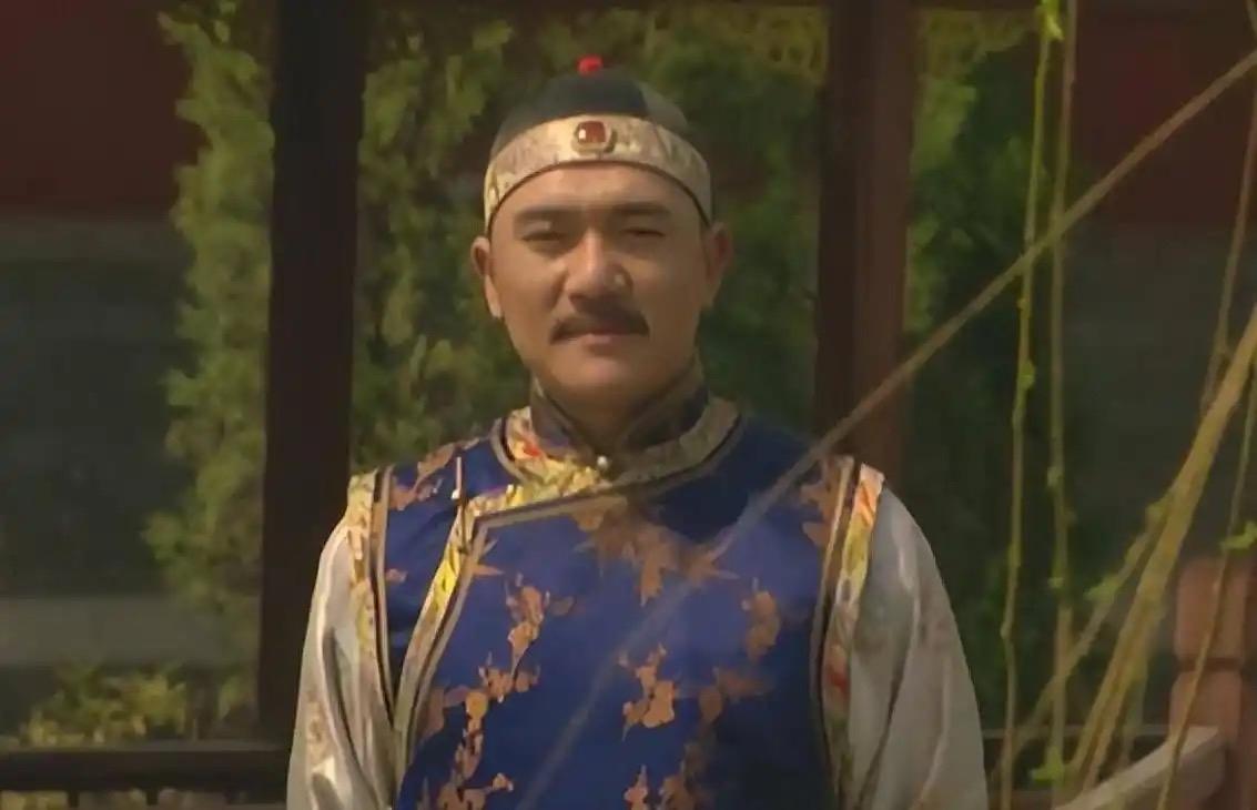 胤禩算是清宫剧中常常被黑的，黑他是个伪君子假贤王，但历史上的老八可能是真的贤。很