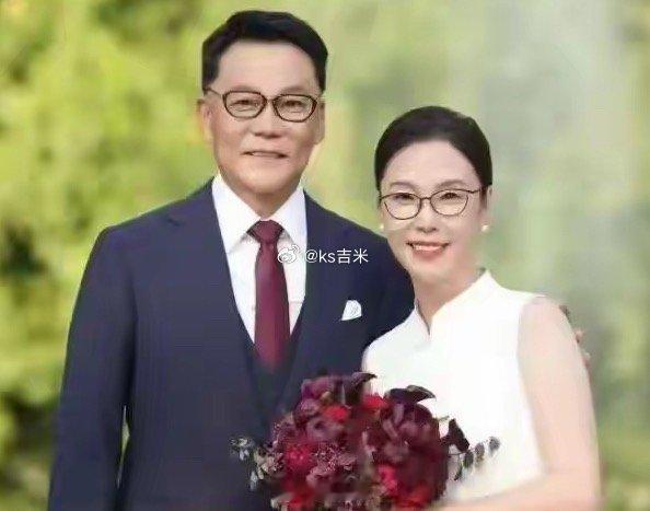 李国庆宣布再婚后低调举办婚礼，主题为依然相信爱情，俞敏洪、张朝阳到场，老友祝福注