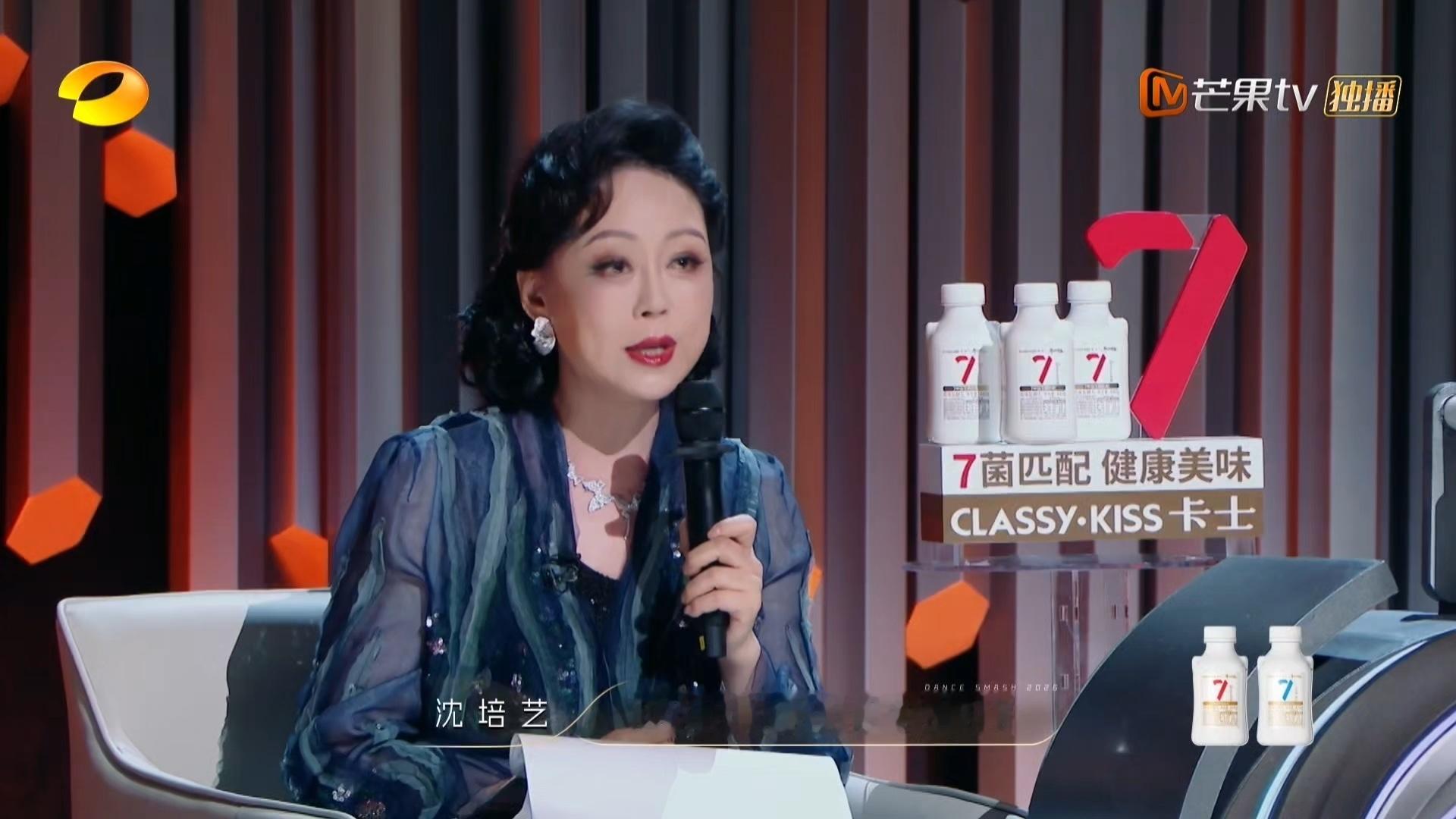 王一博编舞师跳舞被批 陈梓豪当编舞师的时候是帮助别人把舞跳好，自己站上舞台又是另