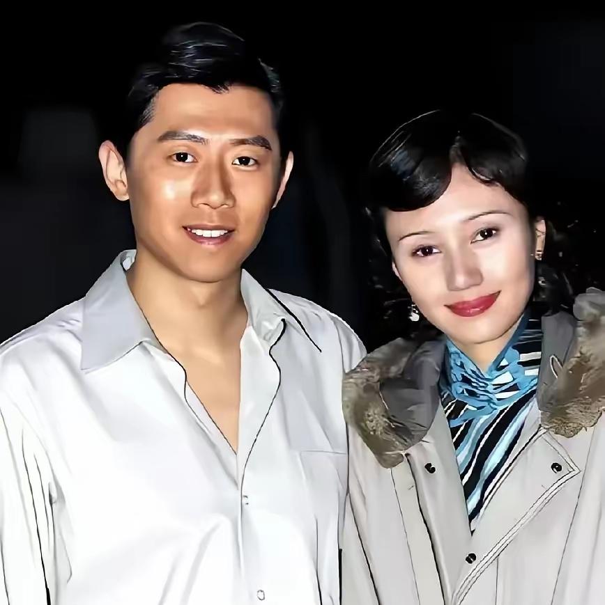 她是娱乐圈最干净的女演员，也是最干练利落的女演员，有气质，有演技，有气场，事业有