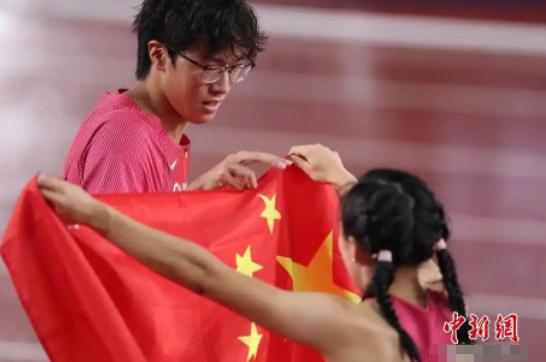 看得人胸口堵得慌！巴林靠归化硬生生截走中国亚运金牌，天天喊公平竞技全是笑话！名古