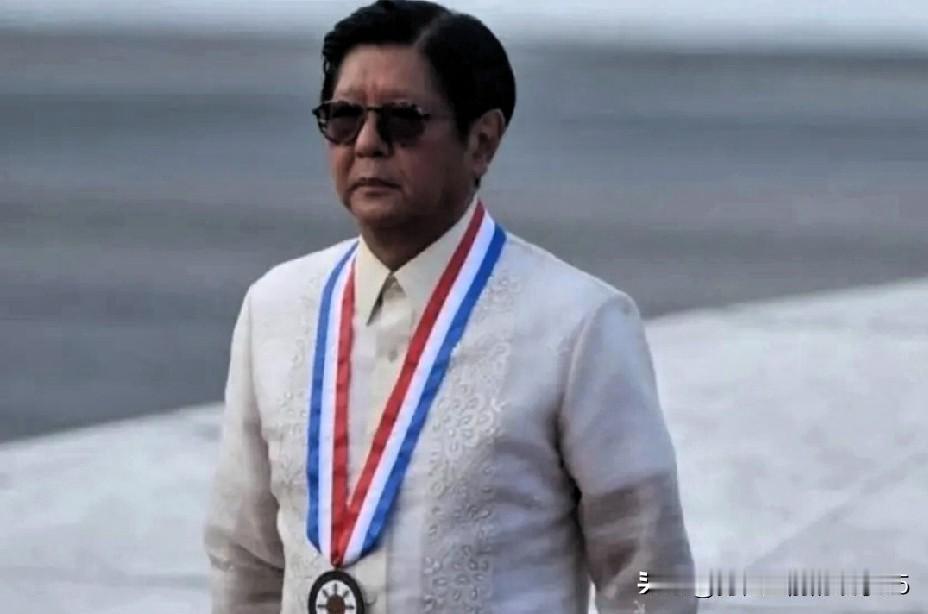 算计来算计去，小马科斯这回算是彻底傻眼了。

本想借着众议院那257张赞成票，把