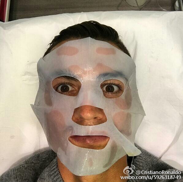 足球圈也有一个诈捐之王，不用我多说是谁了吧？网红宣传捐款百万实际只捐1元 ​​​