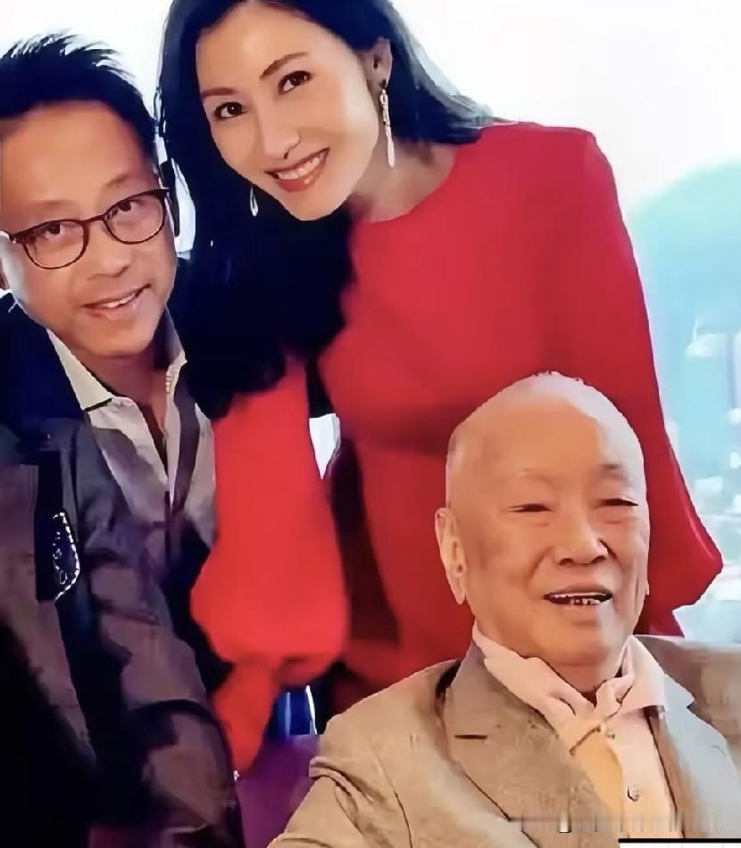 许世勋早早安排家族资产设立信托，每月固定发放生活费，这样的安排有哪些利弊？