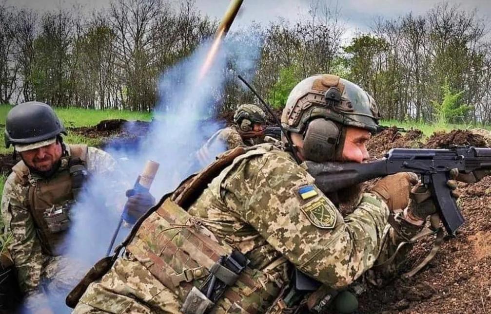 泽连斯基要求将乌克兰军队所有剩余后备力量投入第二波反攻 泽连斯基在下次司令部会议