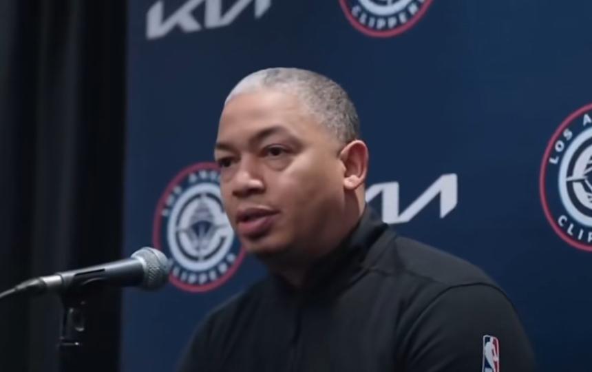 哈登：老炮，那条鱼说你不适合快船这里的环境，可你回来那会的欢迎会多温馨啊？？？