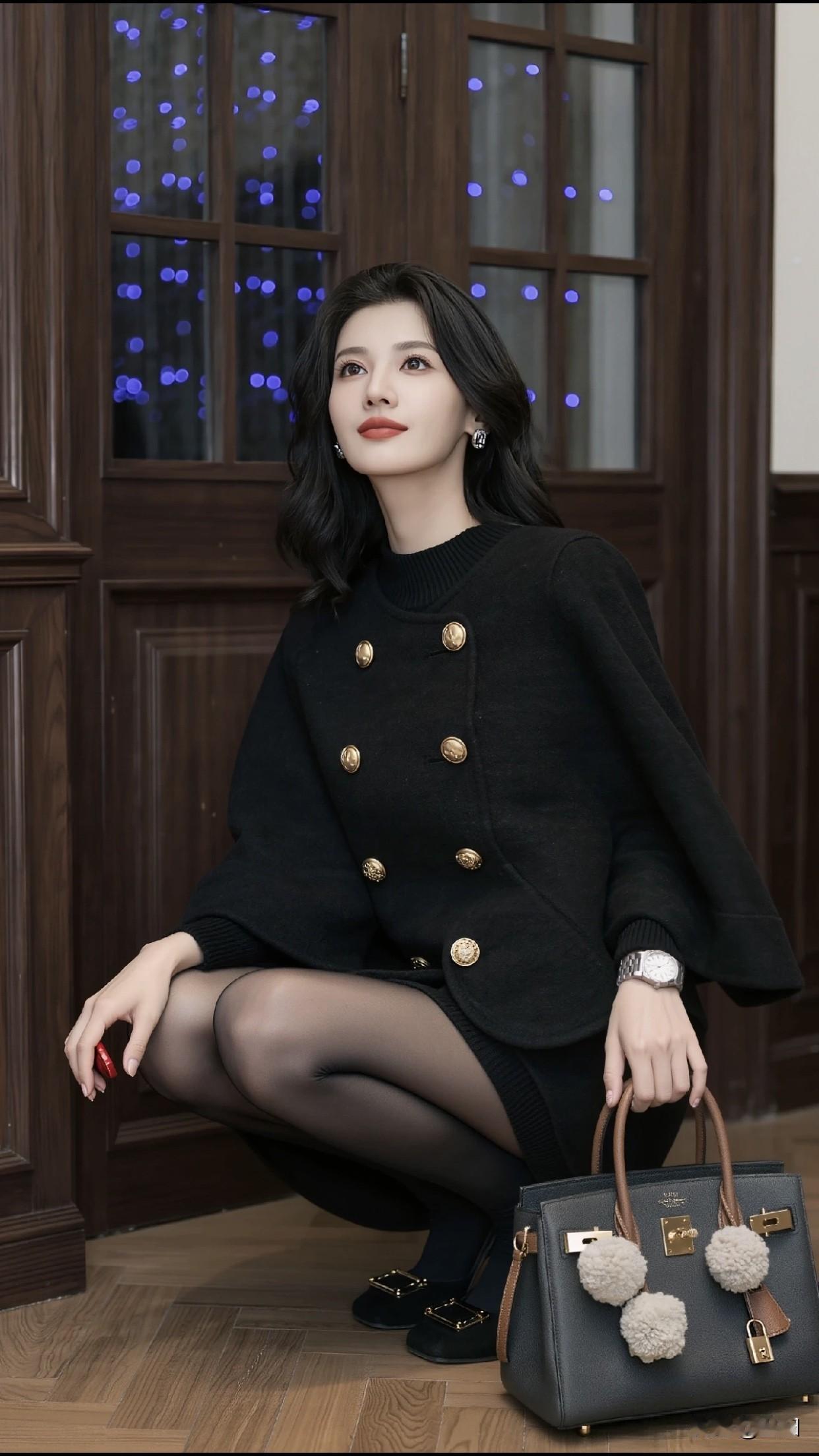 坚韧味的女人，遇事不慌，有自己的节奏，温柔又有力量。慈悲味的女人，待人有温度，懂