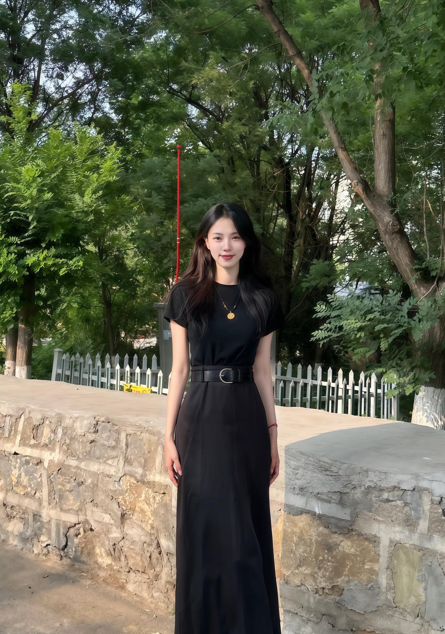 她接触道 学习道  她跟我讲命理八字，五行生克，阴阳八卦，讲中医，人类...