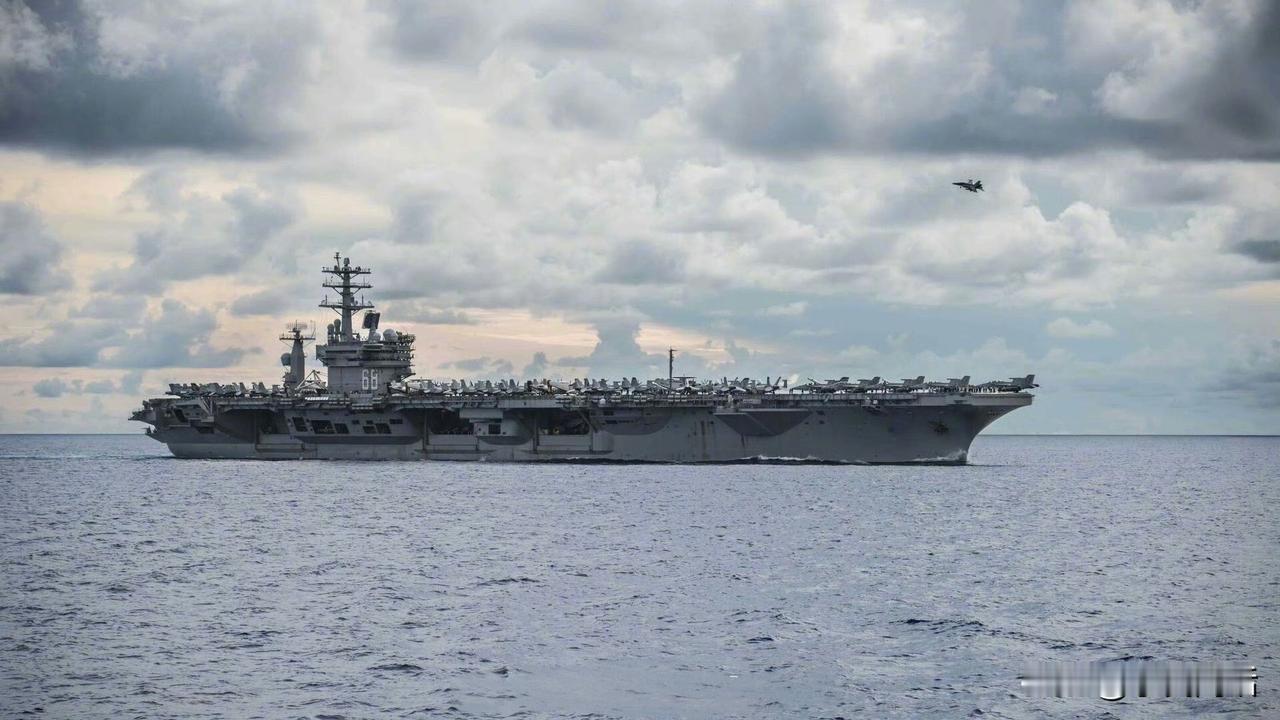 美帝这是打算要对伊朗“动手”了吗？
美国“林肯”号航母打击群紧急开往中东地区！