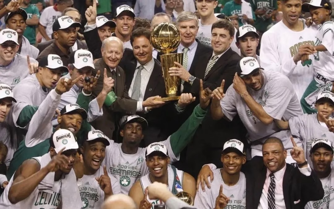 2008年凯尔特人打入总决赛的球员一览：1.保罗-皮尔斯总决赛出战6场，场均38