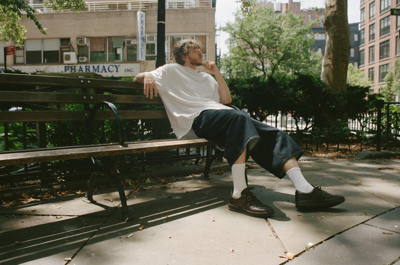 ✨NEW BALANCEJack Harlow正式发布与NEW BALANCE的
