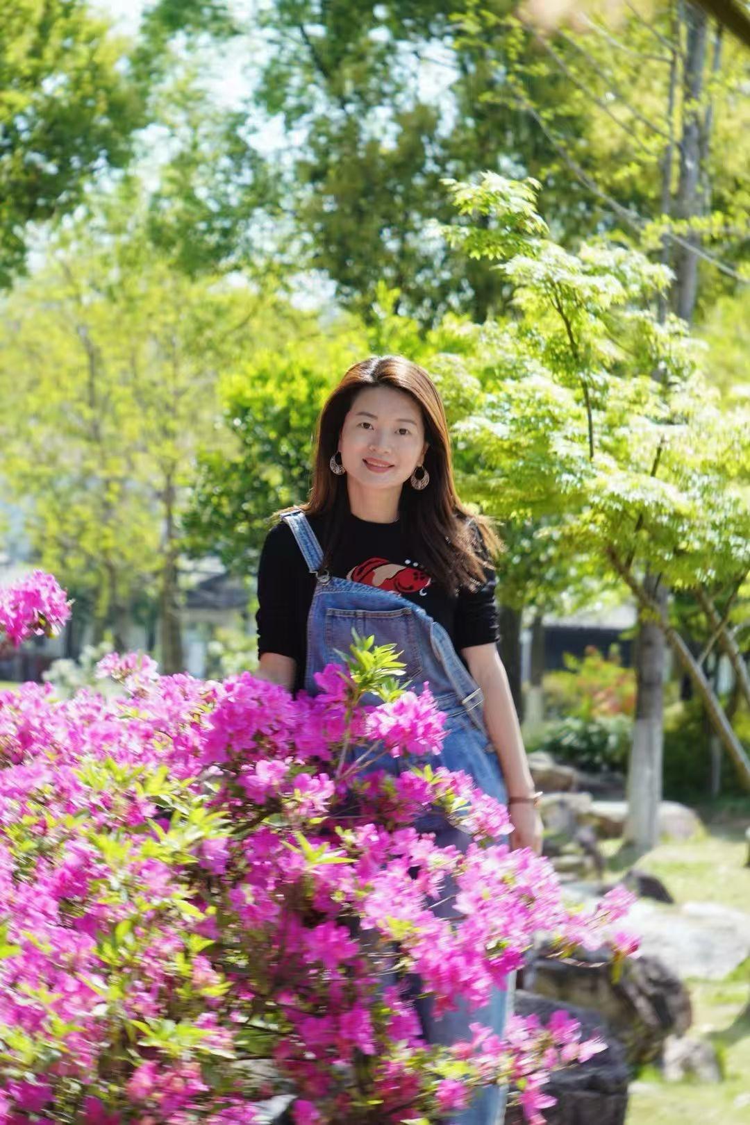 今天愚人节，告诉自己还是25岁。[破涕为笑]