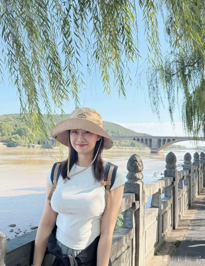 🧢帽子上的标识是哪个户外品牌？