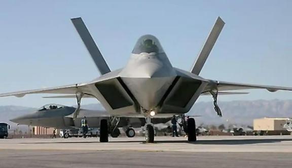 台空军少将曰：“台军雷达曾多次尝试探测歼20，大部分做为杂波被滤掉了。偶尔测到也