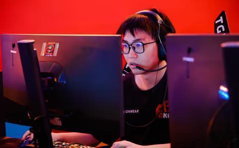 DreamHack首次进入中国就给我带来了这么大的惊喜，直接就和英雄亚冠ACL联