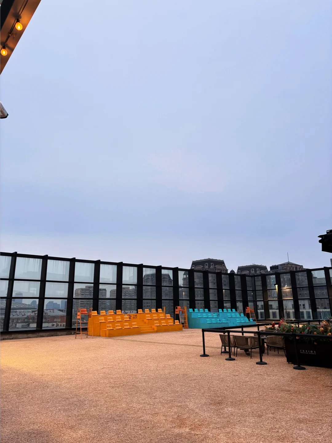 我发现男生对女生真心的喜欢一定是很克制的