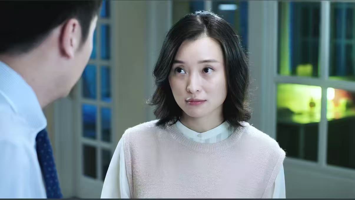 吴越谈到我的前半生带给她的影响凌玲是吴越包装很丑的礼物 好演员真的在戏外也有值得