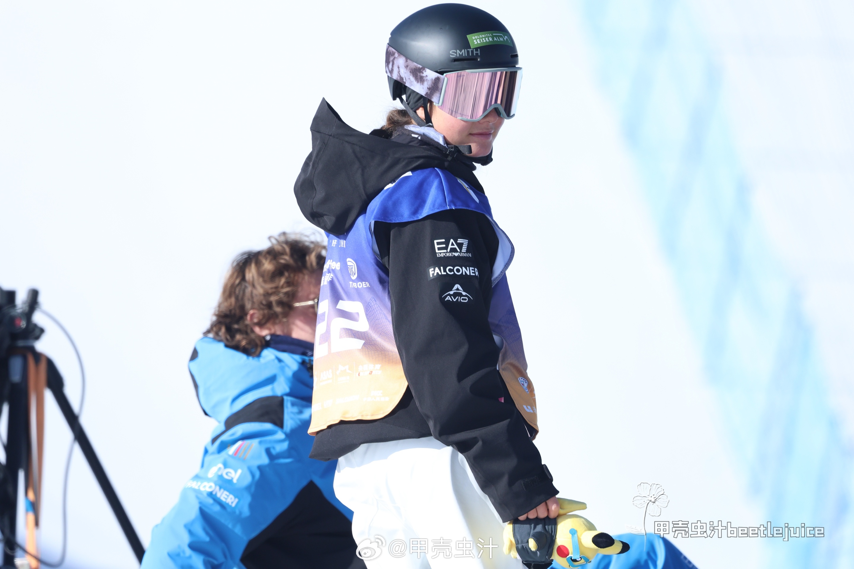 关于我的偶像（头像）特意叮嘱他的团队把我送给他的皮卡丘带着给他应援，希望能给他带