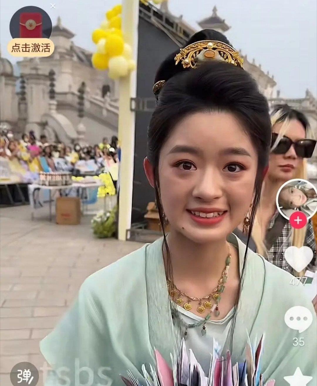 耳环事件后，黄杨钿甜还有路人缘这种东西吗 