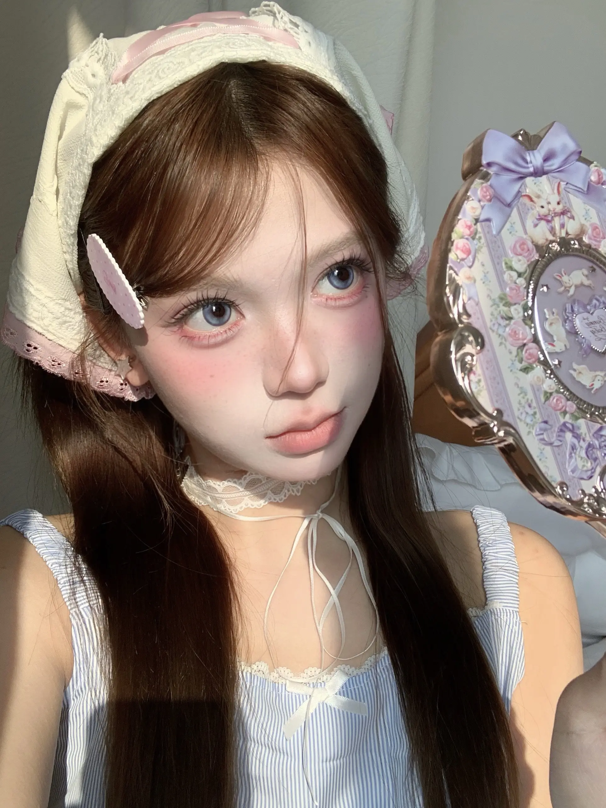 💐春夏神妆|小雀斑也能增加大氛围～w型腮红多了一点晒伤感！ 太适合春夏啦！