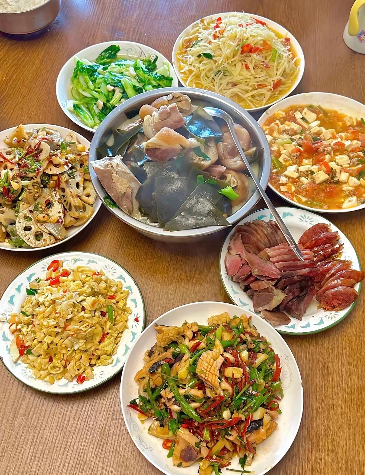 奉劝大家：要舍得吃这几样东西

第一，牛肉。牛肉别总当大菜，当"救急肉"。别一味