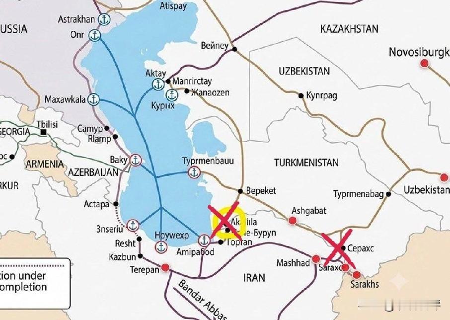 俄罗斯远东地区、中亚以及中亚以东大国与伊朗的铁路连接有两条路径，此次被美国打击的