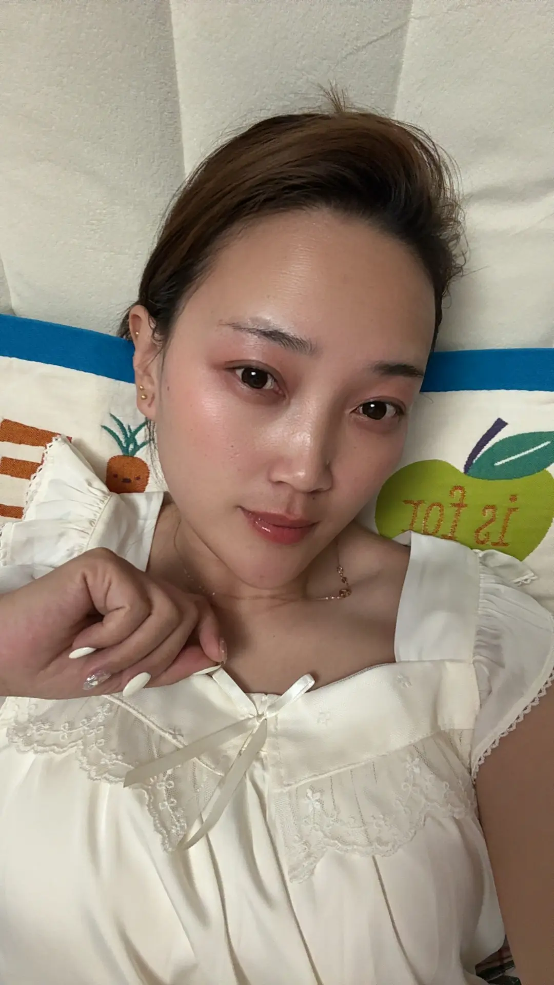人这辈子，最值得炫耀的，不是有多少人追你，而是有一个人，从始至终把你当唯一…..