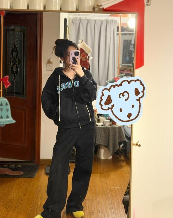 ●_●.一些匆忙试穿～
不多说了[偷笑]
GOODBAI 假装是地球人 GOOD