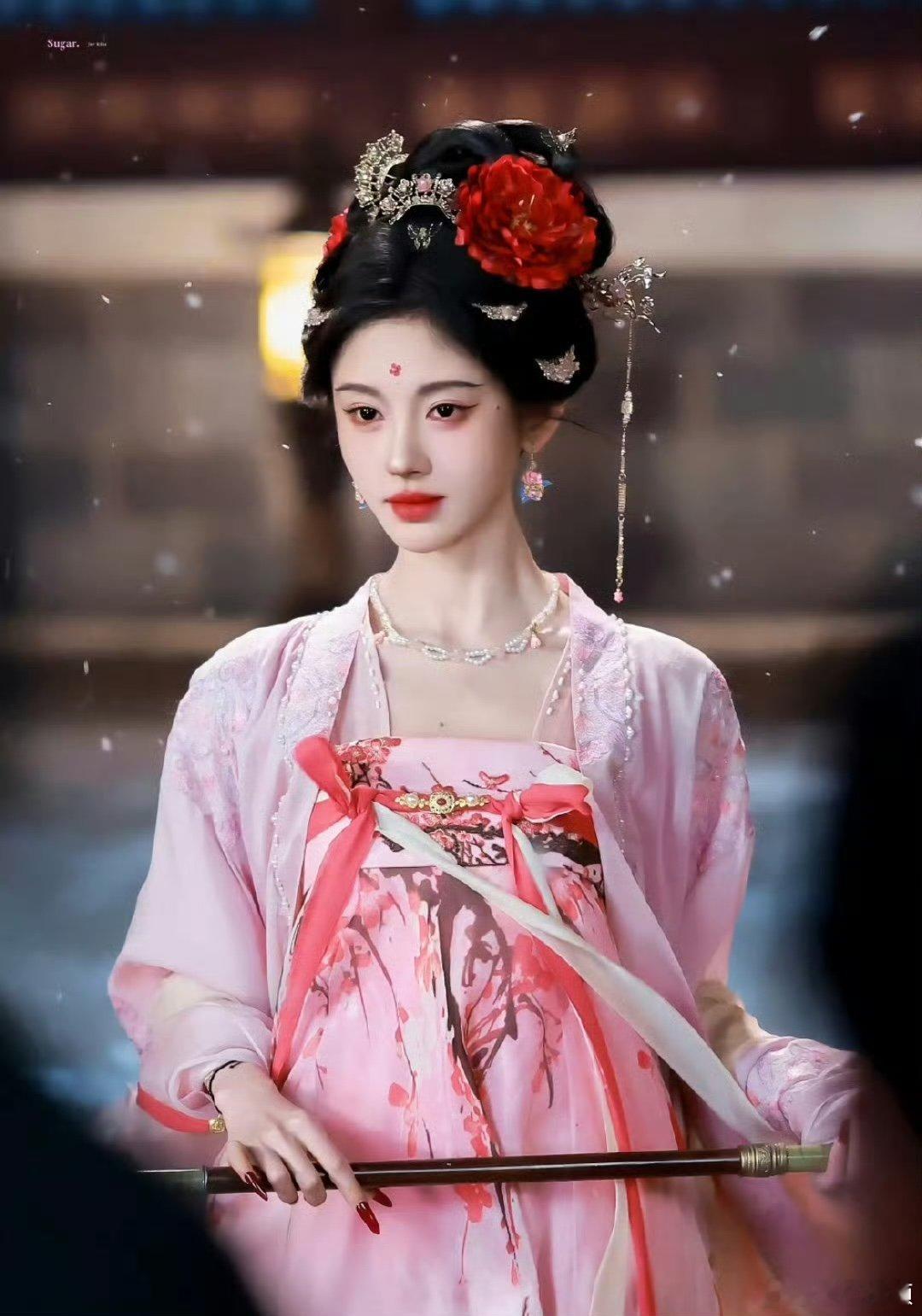 鞠婧祎两部剧总制片人王一栩鞠婧祎合作完郭敬明合作王一栩啊啊啊好期待呀 ​​​