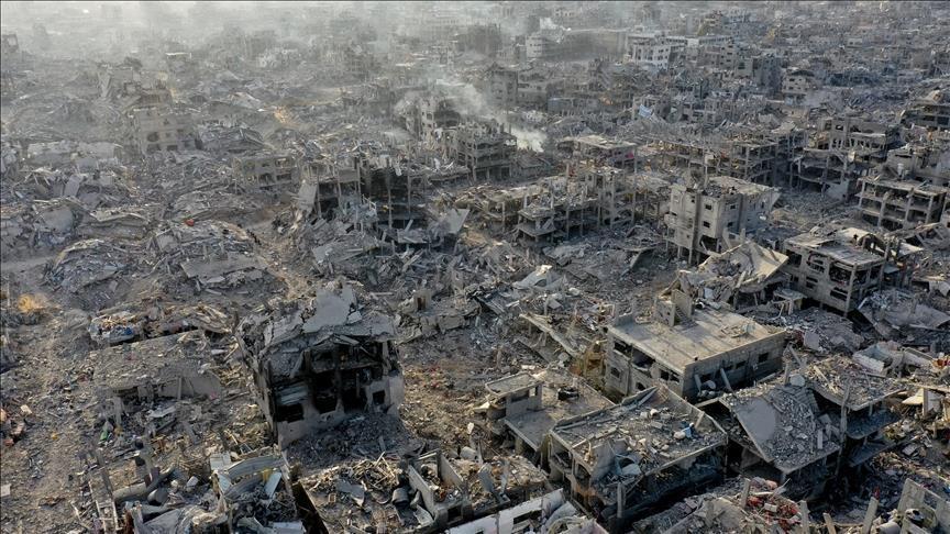 据巴勒斯坦通讯社报道，死亡的阴云再次笼罩加沙中部。萨拉赫丁街上的一声凄厉巨响，伴