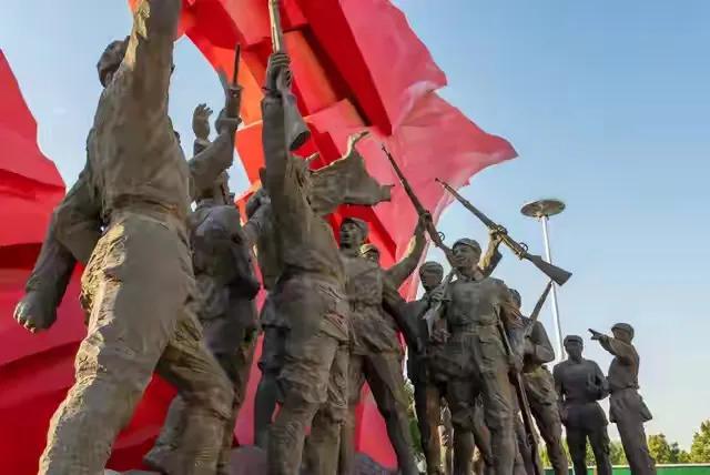 中国要想重回东亚霸主地位，必须要三场战争。

这三场战争分别是：一是统一中国的战