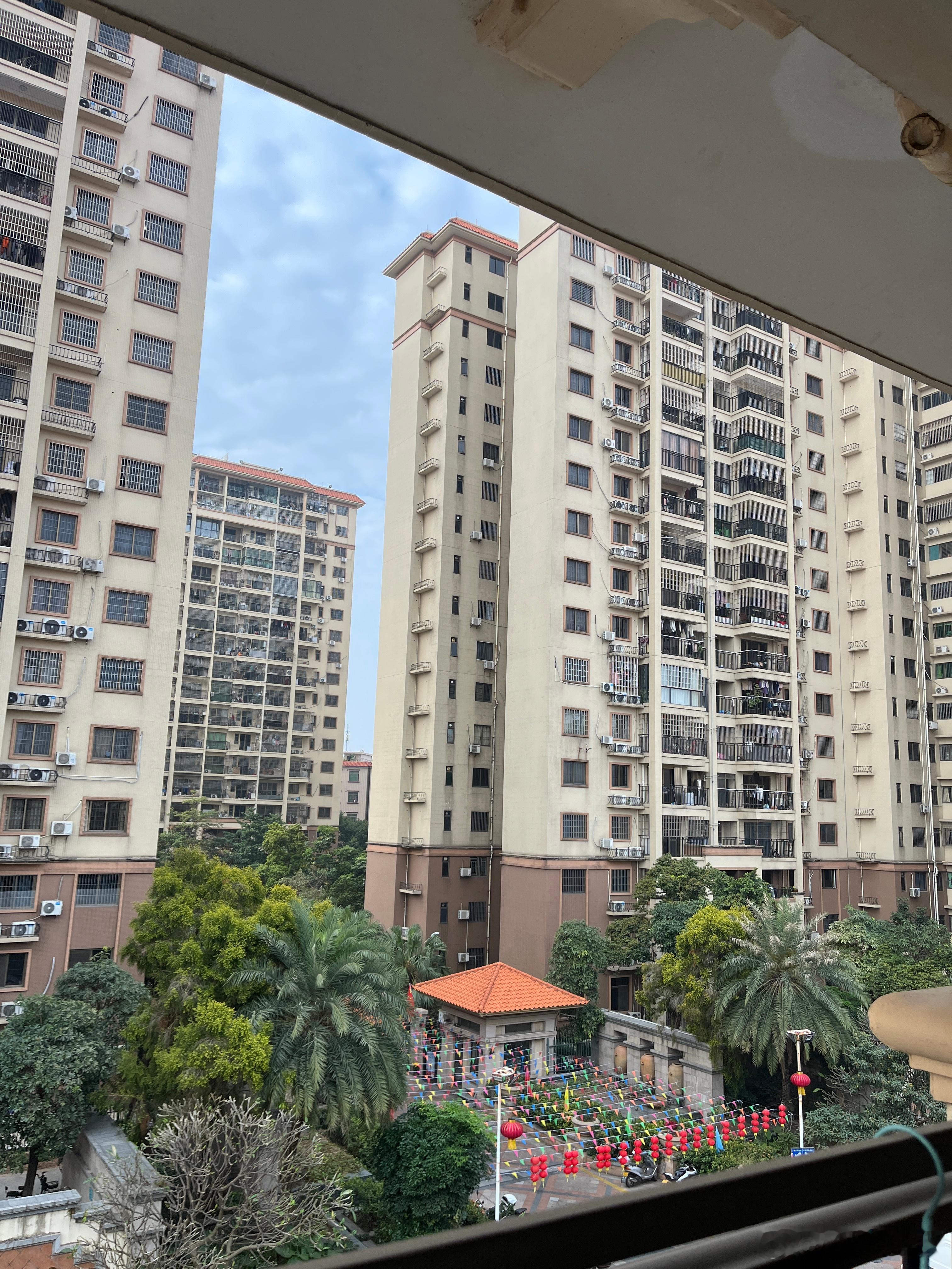 早啊！不知什么时候才能买到属于自己的房子，自己的家。 