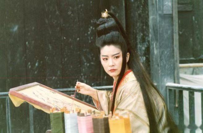 笑傲江湖东方武侠美学经典东方不败武侠美学时隔34年依旧能打 时隔多年重回院线，再